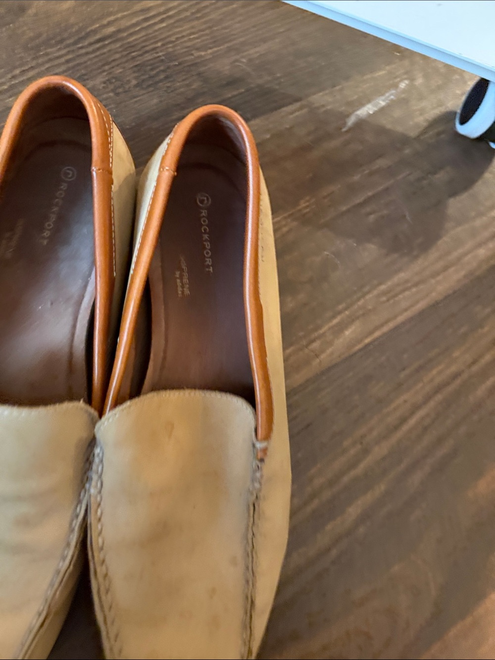 Rockport Men’s Two-Tone Tan and Brown Leather Slip-Ons size 12